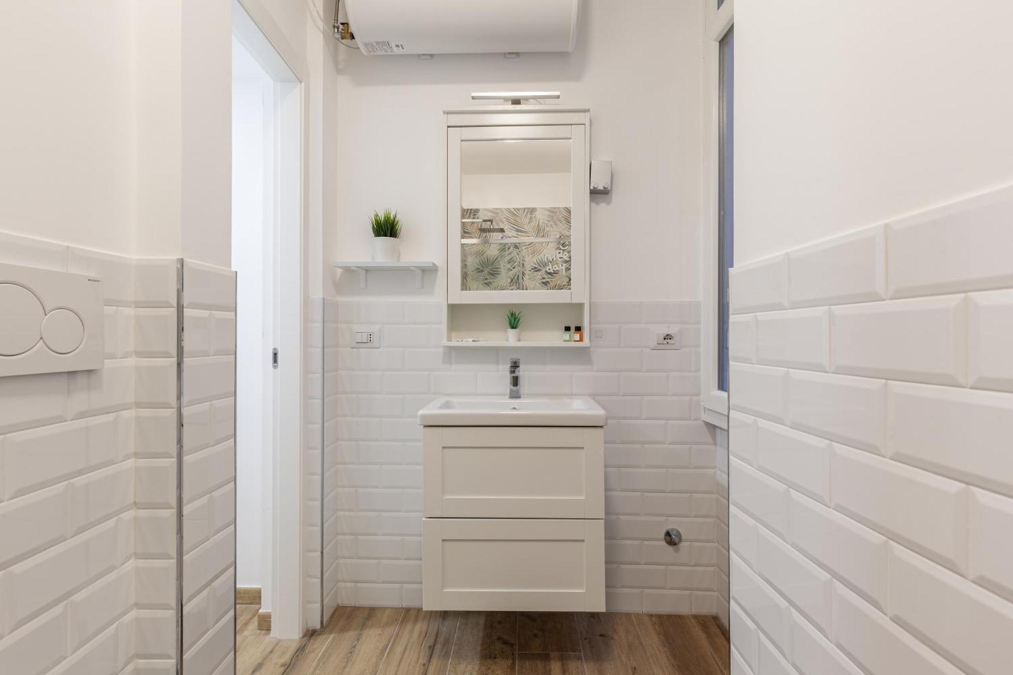 Hostly-the Porta Pia Suite-rome Centre With Charme Rom