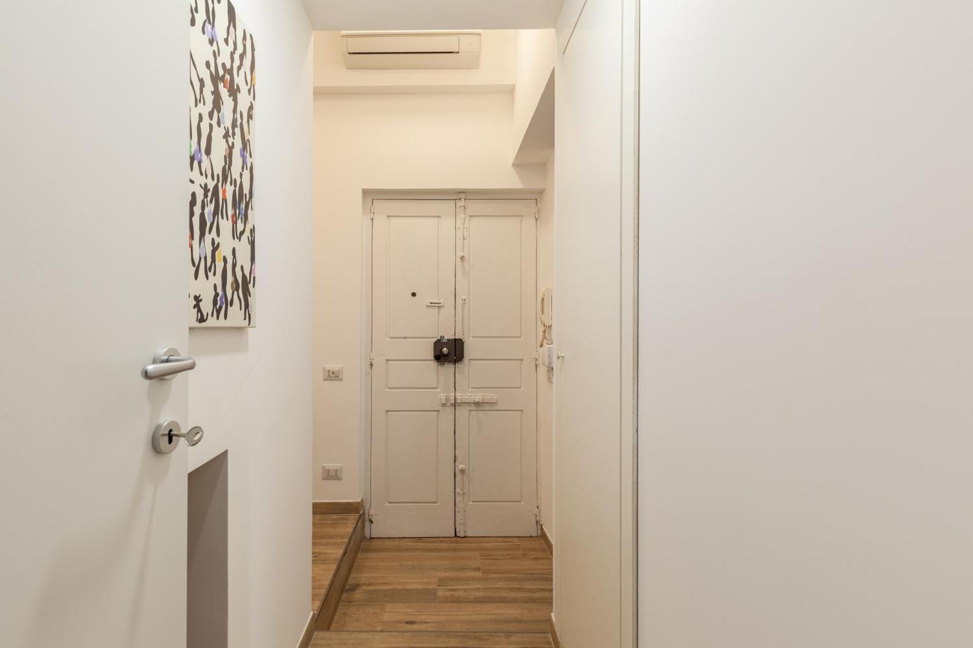 Hostly-the Porta Pia Suite-rome Centre With Charme